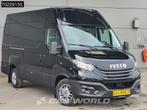 Iveco Daily 35S16 Automaat L2H2 Airco Cruise Velgen 3500kg t, Auto's, Euro 6, Iveco, Zwart, Bedrijf