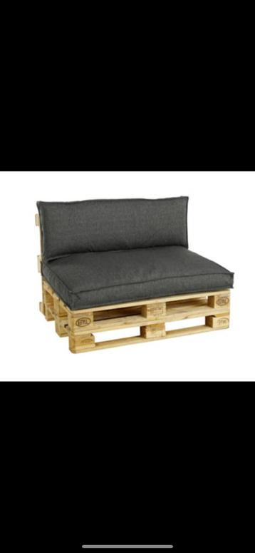 Loungekussens te koop 3 setten van 2 kussens  beschikbaar voor biedingen