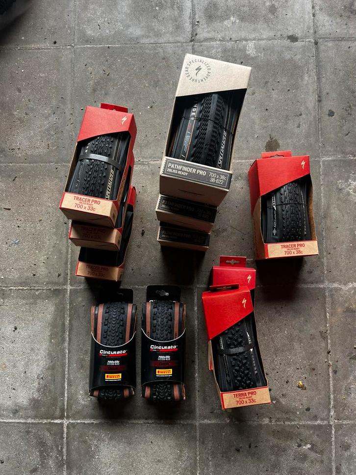 Specialized gravel banden, Fietsen en Brommers, Fietsonderdelen, Zo goed als nieuw, Algemeen, Band, Ophalen