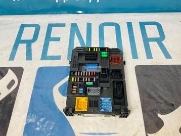 Zekering Fuse Box Peugeot Citroen 9830790280 3-D2-5276 beschikbaar voor biedingen