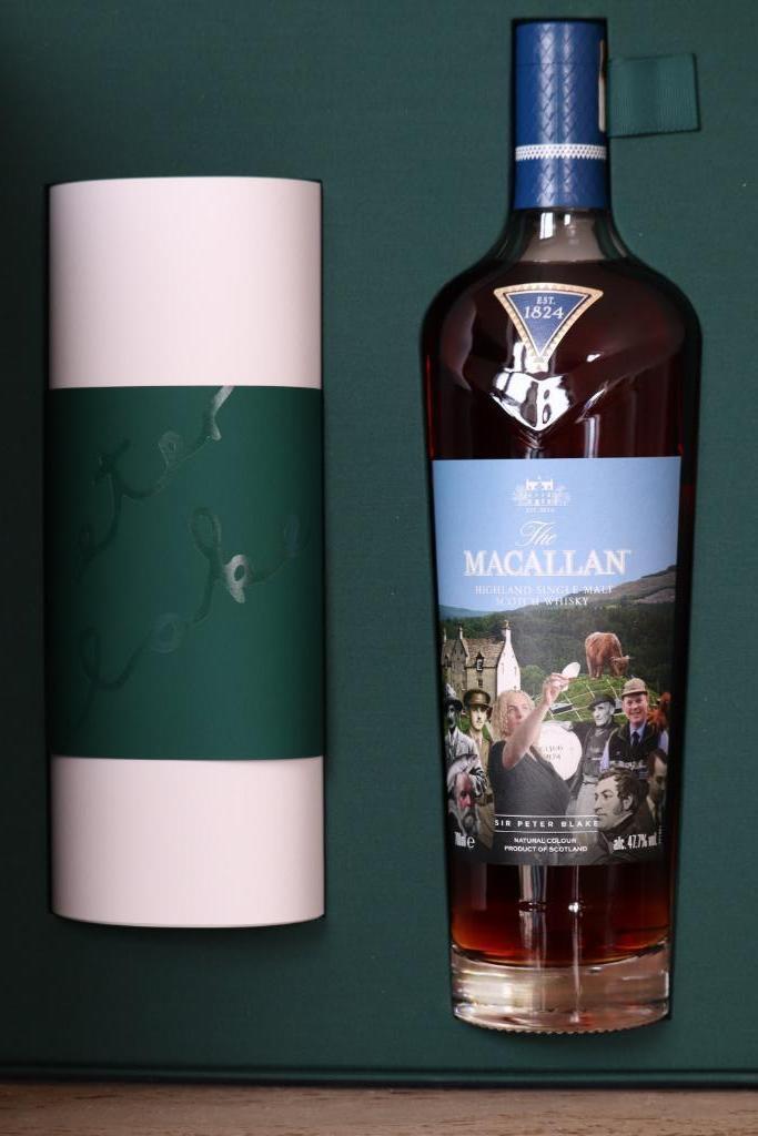Macallan An Estate A Community and a Distillery, Verzamelen, Wijnen, Nieuw, Overige typen, Overige gebieden, Ophalen