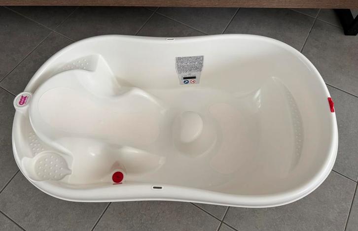 Wit babybadje met grijze poten – inklapbaar & handig, Kinderen en Baby's, Badjes en Verzorging, Zo goed als nieuw, Badje, Ophalen