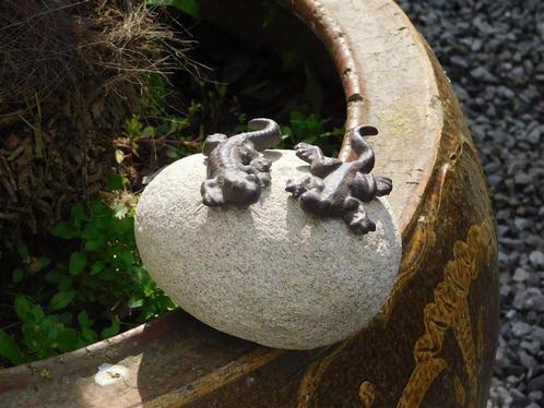 Gietijzeren Salamanders op kei, leuke decoratie ,kado, Antiquités & Art, Art | Sculptures & Bois, Enlèvement ou Envoi