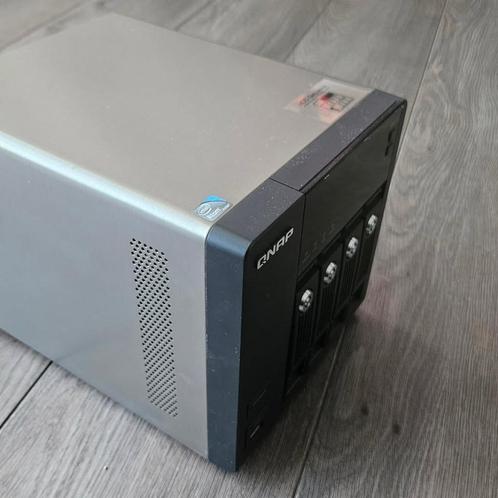 QNAP TS-469 Pro + 4x4TB disques WD Red edition €510, Computers en Software, NAS, Zo goed als nieuw, Ophalen