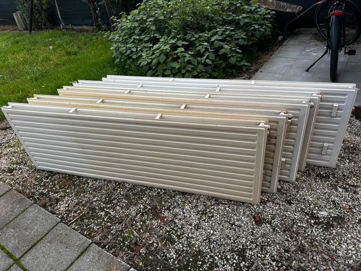 Radiateurs, Bricolage & Construction, Chauffage & Radiateurs, Utilisé, Radiateur, Enlèvement