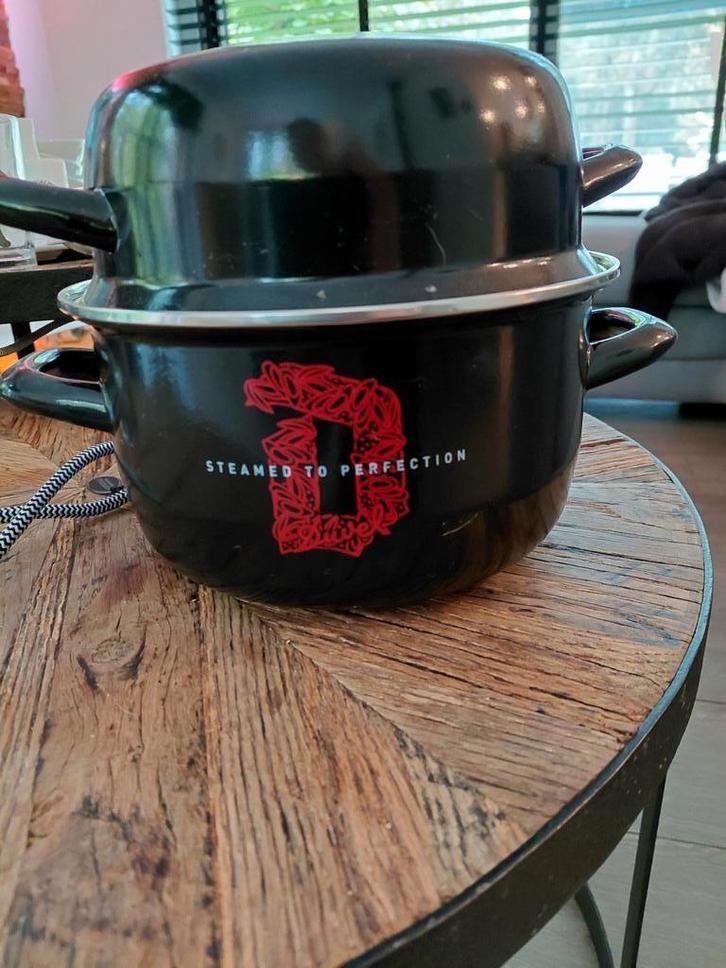 Duvel mosselpot NIEUW diameter 20, Huis en Inrichting, Keuken | Potten en Pannen, Nieuw, Overige typen, Ophalen