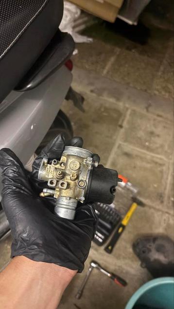 Carburateur 12 beschikbaar voor biedingen