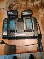 Makita nieuwe dubbele batterijlader DC18RD + 2 nieuwe accu's, Ophalen of Verzenden