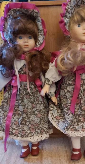  7 POUPÉES DE COLLECTIONS,   beschikbaar voor biedingen