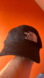 North face gucci en witte pet, Kleding | Heren, Hoeden en Petten, Ophalen, Zo goed als nieuw, Pet
