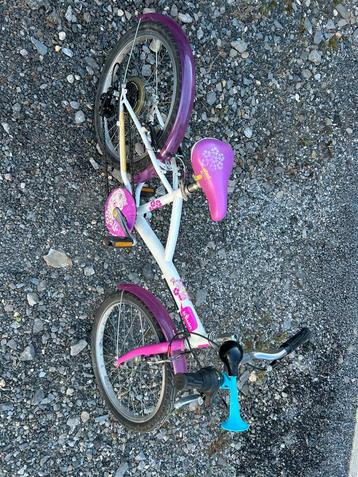 Vélo fille b’twin 20 pouces  beschikbaar voor biedingen