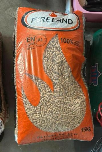 5 sacs de pellets de 15 kilos beschikbaar voor biedingen