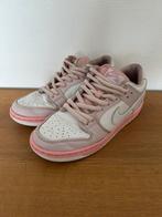 Nike Dunk Low Elite SB Pigeon Pink maat 38, Kleding | Dames, Schoenen, Nike, Ophalen of Verzenden, Sneakers, Roze