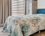 Mooie bedsprei 220 cm breed 260 cm lang, Huis en Inrichting, Ophalen of Verzenden, Zo goed als nieuw, Tweepersoons, Deken of Dekbed