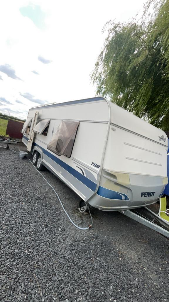 Caravane fendt, Caravans en Kamperen, Caravans, Particulier, tot en met 6, 1250 - 1500 kg, Fendt, Frans bed, Omvormbare zithoek