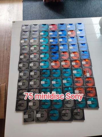 Set van 75 Sony Color MiniDiscs - Schokbestendig beschikbaar voor biedingen
