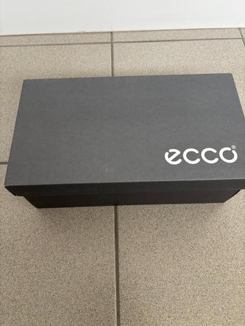 Ecco en Geox beschikbaar voor biedingen