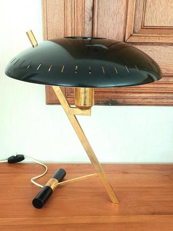 Louis Kalff  lampe de bureau ou de table  beschikbaar voor biedingen