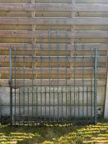 Gietijzeren poort, Dieren en Toebehoren, Stalling en Weidegang