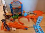 Hot wheels stunt garage, Kinderen en Baby's, Ophalen, Zelf te bouwen, Hot Wheels, Racebaan