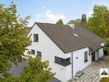 Huis te koop in Maaseik, 6 slpks beschikbaar voor biedingen