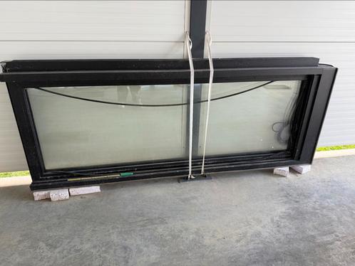 Zwart raam met ingebouwde screen, Doe-het-zelf en Bouw, Glas en Ramen, Nieuw, Gevelraam of Ruit, 160 cm of meer, 80 tot 120 cm