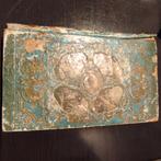 Boek met miniaturen op kaft uit  1855, Enlèvement