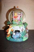 walt disney winnie the pooh sneeuwbol met muziek - 21,5 cm, Verzamelen, Ophalen of Verzenden, Winnie de Poeh of vrienden