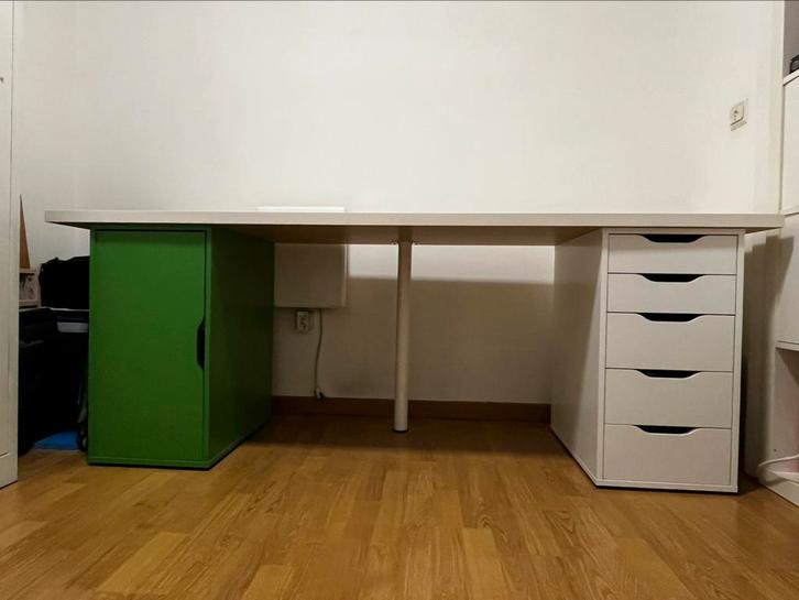 Bureau, werkblad op twee losse kantoorblokken, Huis en Inrichting, Bureaus, Zo goed als nieuw, Bureau, Ophalen