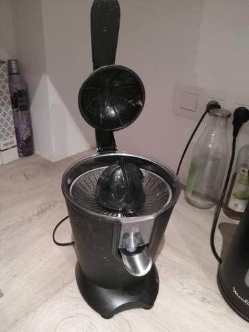 Elektrische citruspers van 160 W - Nova Black Steel Juicer beschikbaar voor biedingen