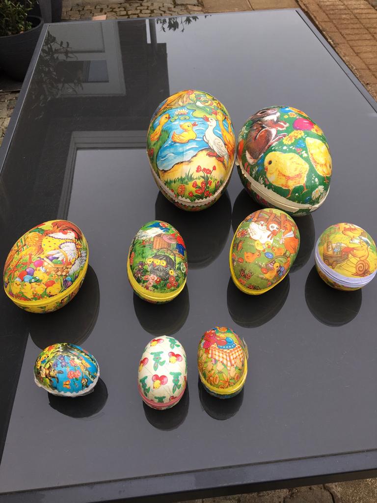 Oude kartonnen paaseieren, Enlèvement ou Envoi