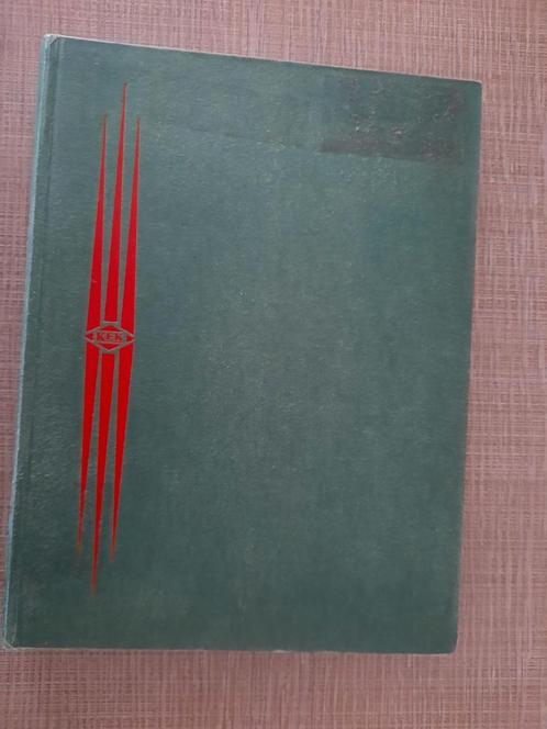 Postzegelalbum met 32 witte blz.  23/30 cm, Postzegels en Munten, Postzegels | Toebehoren, Ophalen of Verzenden