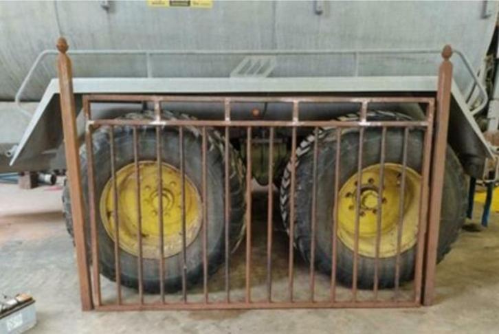 Zware metalen omheining of tuinhek ruim 24m, Tuin en Terras, Tuinhekken en Hekwerk, Nieuw, Tuinhek, IJzer, Met poort, Ophalen