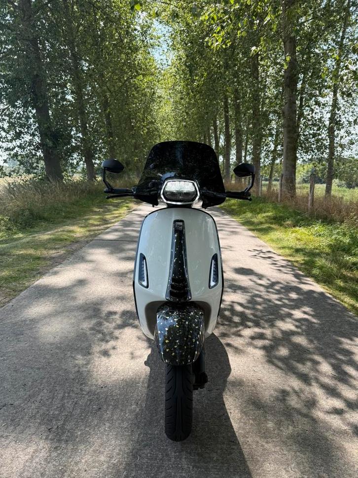 CUSTOM VESPA SPRINT 80cc B KLASSE, Fietsen en Brommers, Brommers | Vespa, Zo goed als nieuw, Ophalen