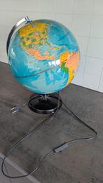 Wereldbol met verlichting, Enlèvement