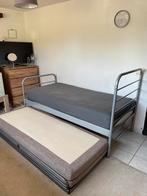 Bed+ onderliggende bed, Ophalen