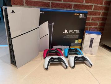 Playstation 5 PS5 + 4 manettes Dualsense, Enlèvement, Comme neuf, Playstation 5