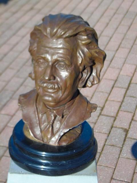 buste d ALBERT EINSTEING en bronze signé, MILO, Antiquités & Art, Antiquités | Bronze & Cuivre, Bronze, Enlèvement ou Envoi