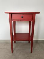 Ikea Hemnes table de chevet rouge, Enlèvement, Utilisé