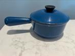 Le Creuset steelpan 14 cm in goede staat, Huis en Inrichting, Keuken | Potten en Pannen, Gebruikt, Gietijzer, Ophalen of Verzenden