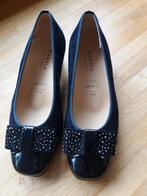 ELEGANTE DAMESPUMP - merk HASSIA - NIEUW - MAAT 36, Kleding | Dames, Pumps, Blauw, Nieuw, Ophalen of Verzenden