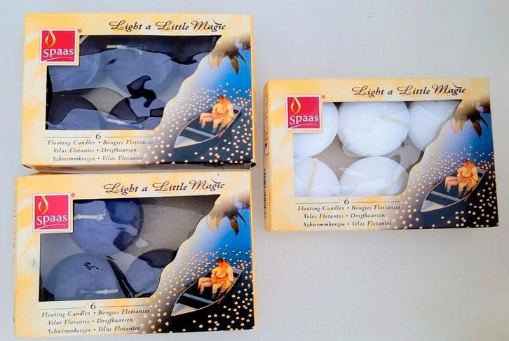 Kaarsen : 15 Spaas drijfkaarsen wit en marineblauw, Huis en Inrichting, Woonaccessoires | Kandelaars en Kaarsen, Nieuw, Kaars