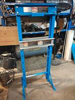 Staander voor pers (pers zelf niet aanwezig), Ophalen, Nieuw