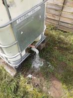 Cuve eau 700 litres, Jardin & Terrasse, Barils de pluie, Enlèvement, Utilisé