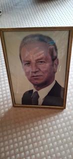 Oude foto kader met gebombeerd glas, Ophalen, Gebruikt