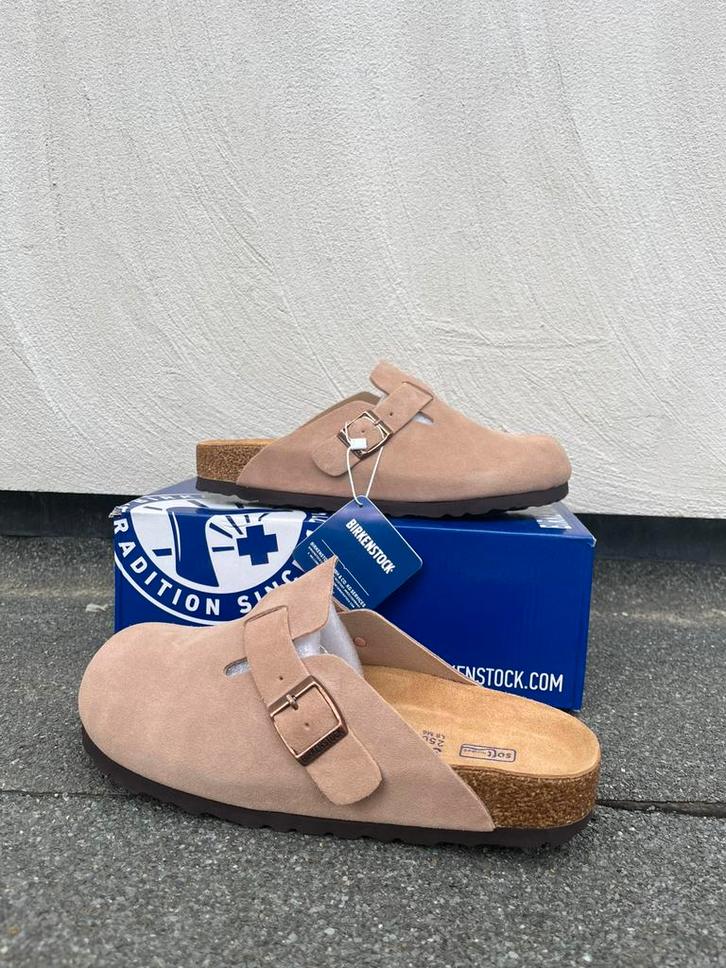 Birkenstock Boston crema talla 39, Kinderen en Baby's, Babykleding | Schoentjes en Sokjes, Nieuw, Jongetje of Meisje, Overige typen