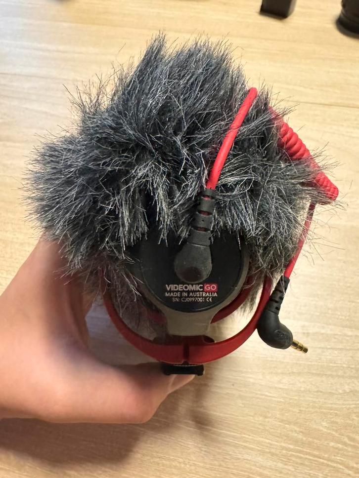 Rode Videomic GO + deadcat, Musique & Instruments, Microphones, Comme neuf, Enlèvement ou Envoi