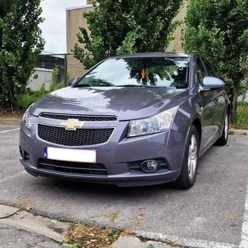 chevrolet cruze 2011 1.6 LS | Cruisecontrol & Parkeer Sensor beschikbaar voor biedingen