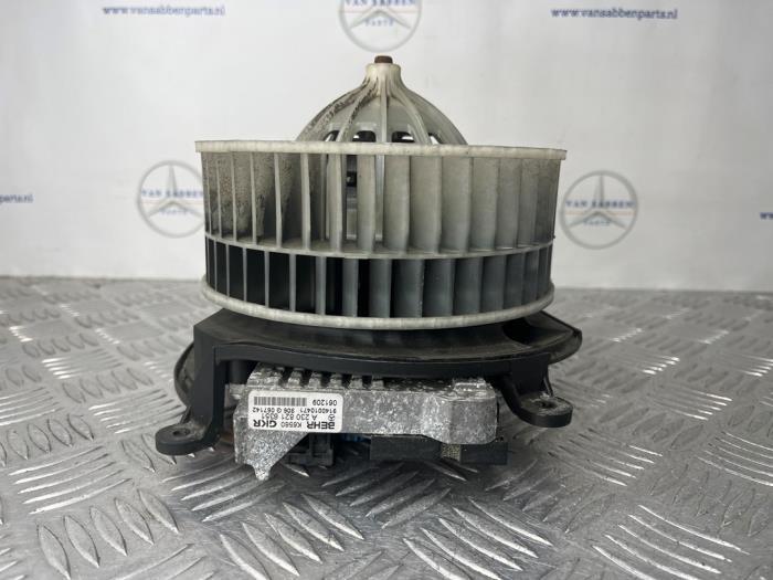 Moteur de ventilation chauffage d'un Mercedes C-Klasse, Autos : Pièces & Accessoires, Autres pièces automobiles, Mercedes-Benz