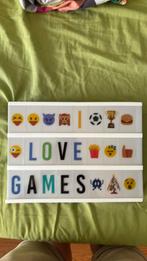 Leuke led box met over 200 letters en e-mojis!, Huis en Inrichting, Ophalen, Zo goed als nieuw